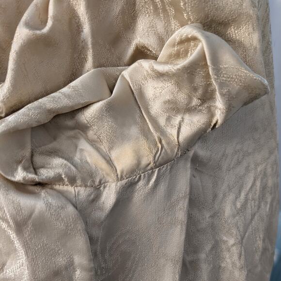 Vintage Lamb Shearling Coat in Sand – Minimalist A-Line Silhouette - Picture 14 of 14